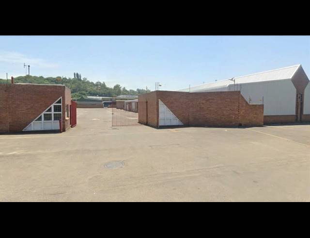 321M² WAREHOUSE TO LET IN SPRINGFIELD